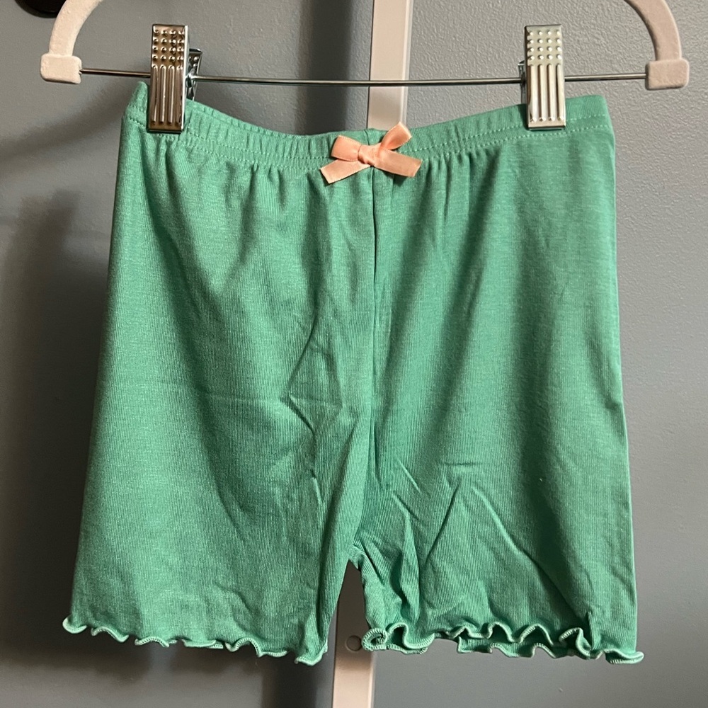 Mint Green Girls' Bike Shorts with Peach Bow NWOT 5-6